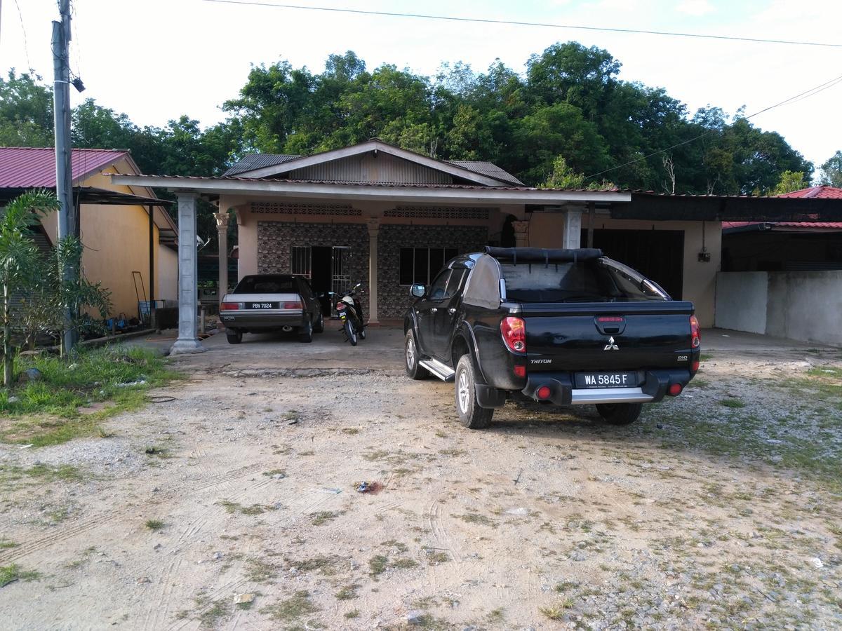 Homestay Jertih Besut Terengganu Экстерьер фото